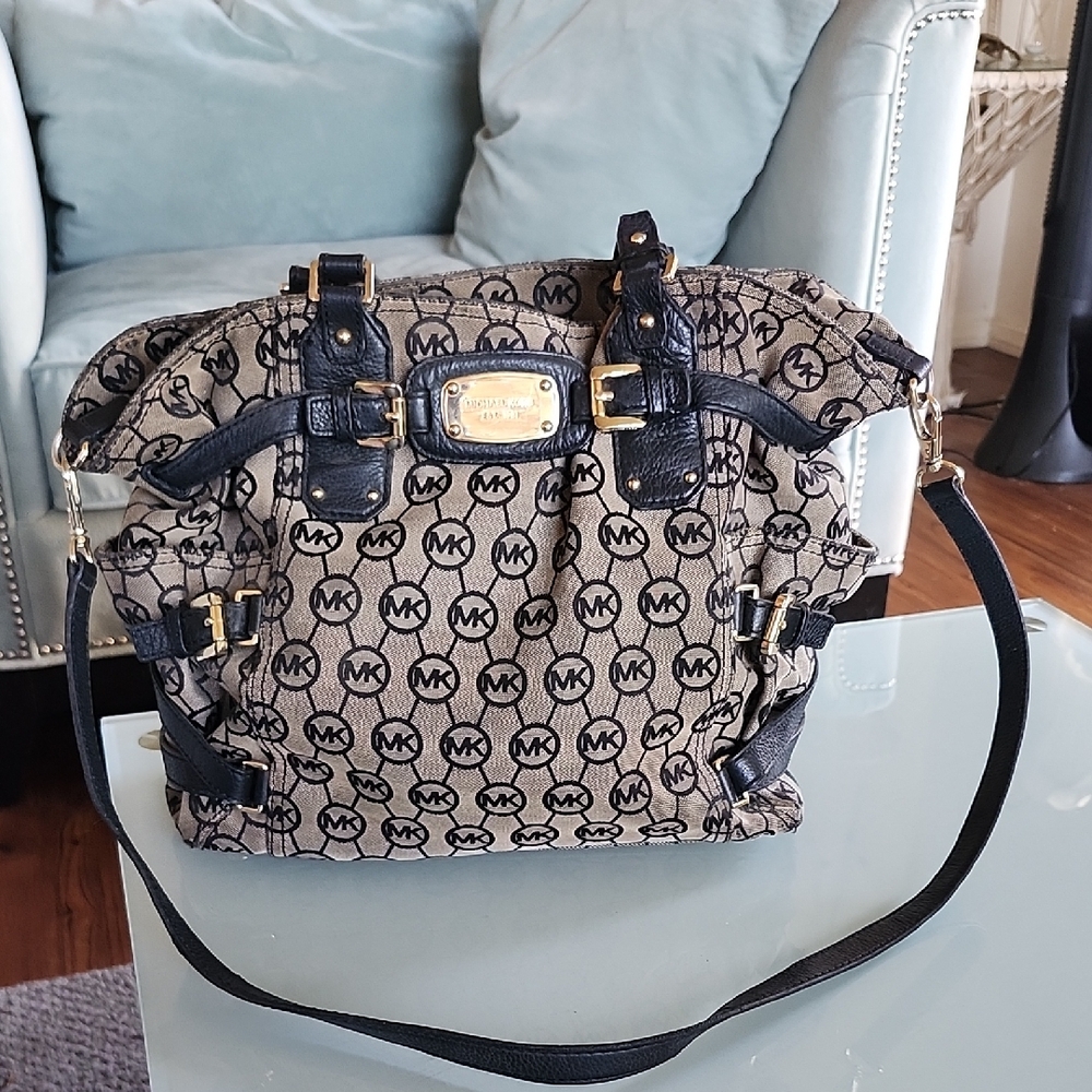 Michael Kors Gansevoort Bag